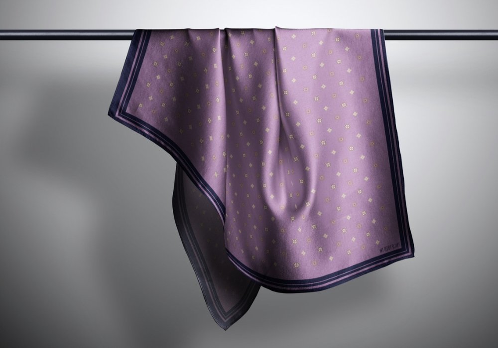 Diamond in Amethyst Square - MyTeddyScarf