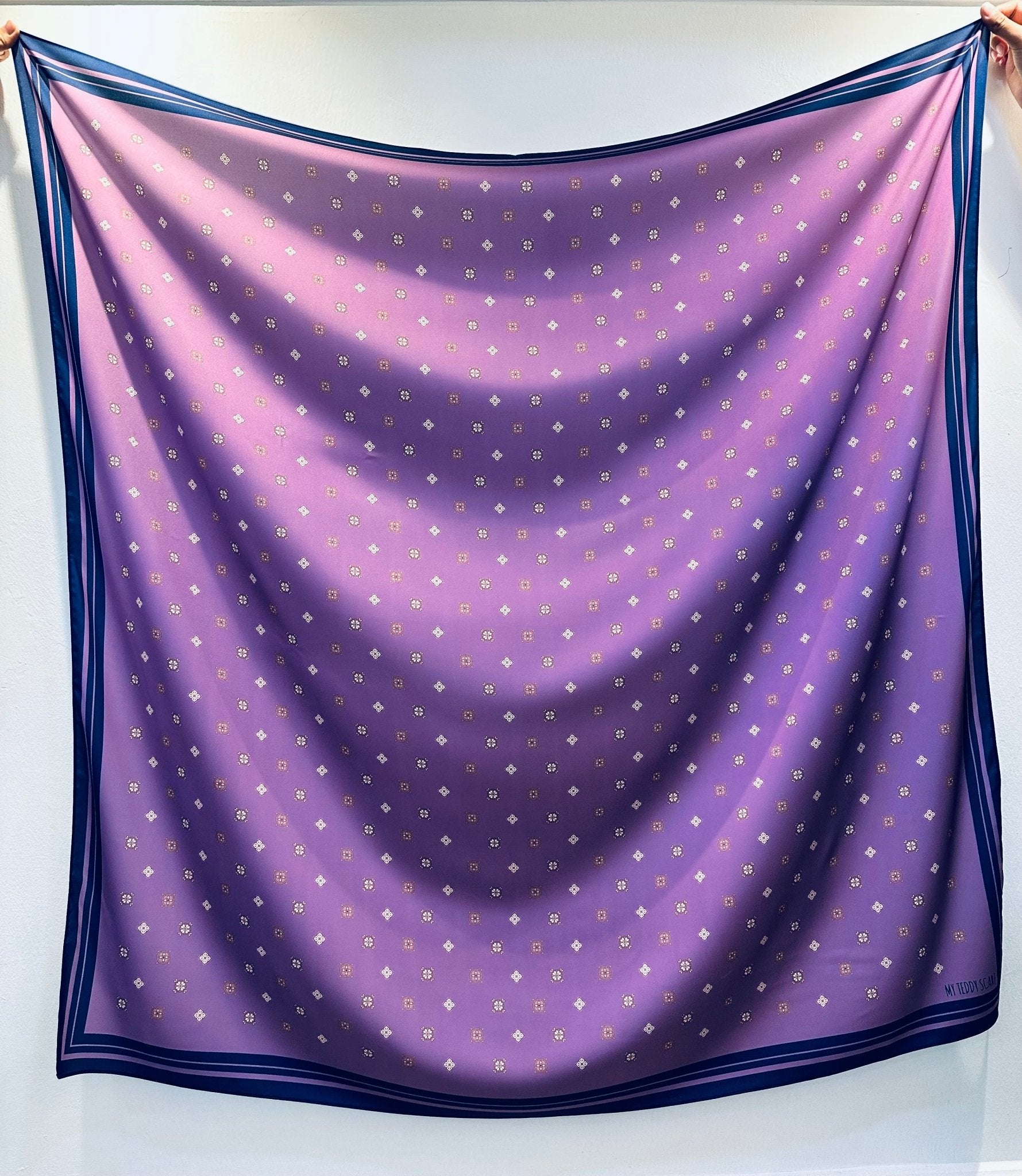 Diamond in Amethyst Square - MyTeddyScarf