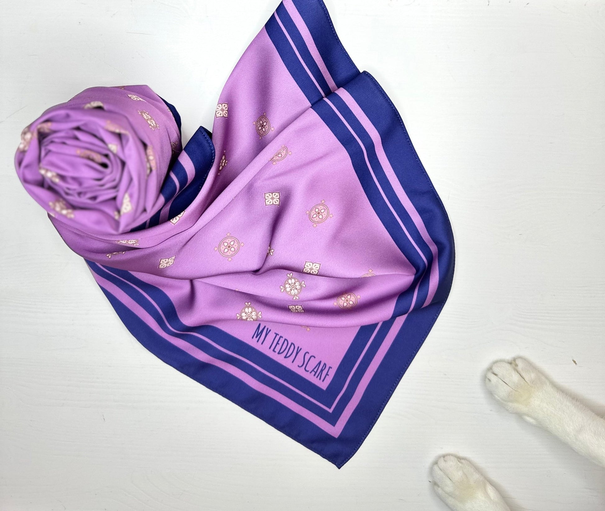 Diamond in Amethyst Square - MyTeddyScarf