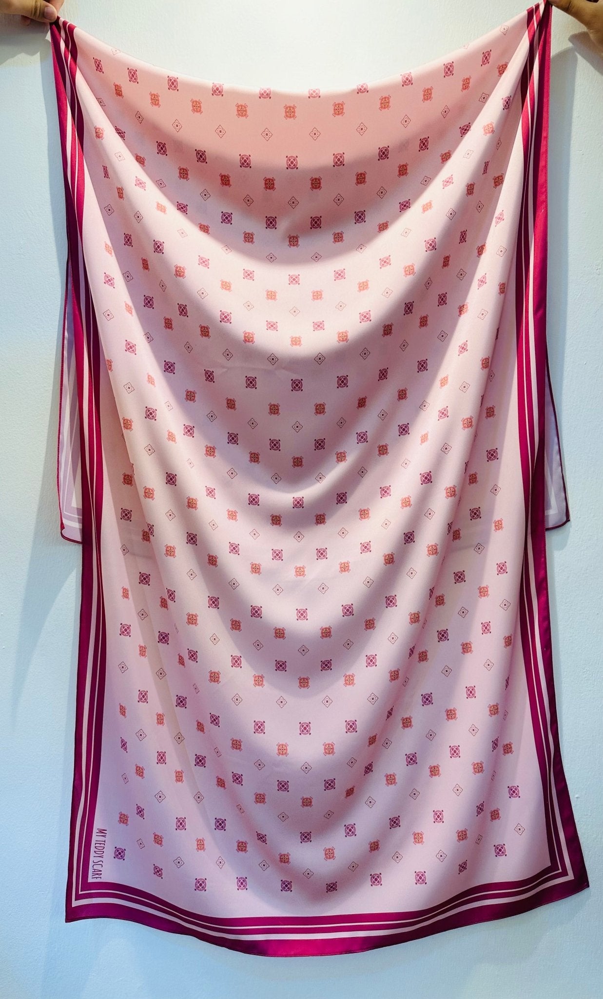 Diamond in Blush Shawl - MyTeddyScarf