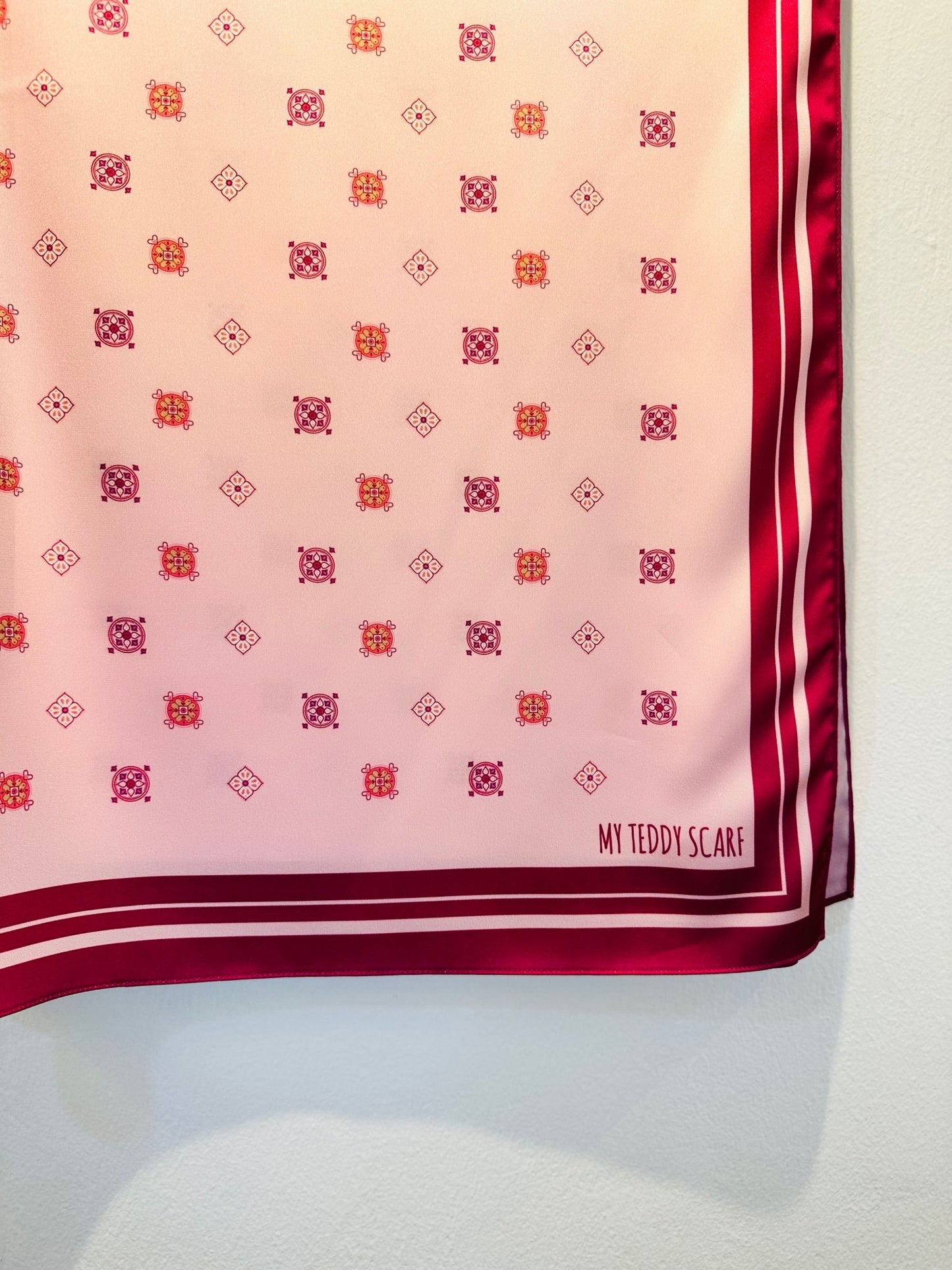 Diamond in Blush Shawl - MyTeddyScarf