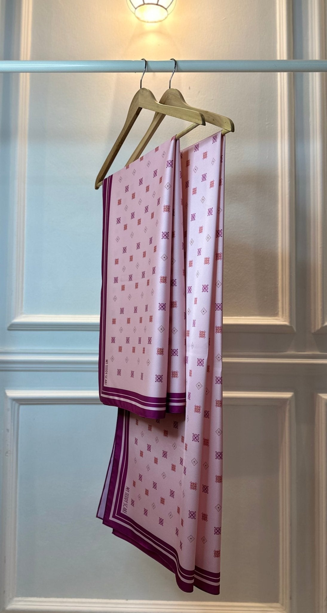 Diamond in Blush Square - MyTeddyScarf