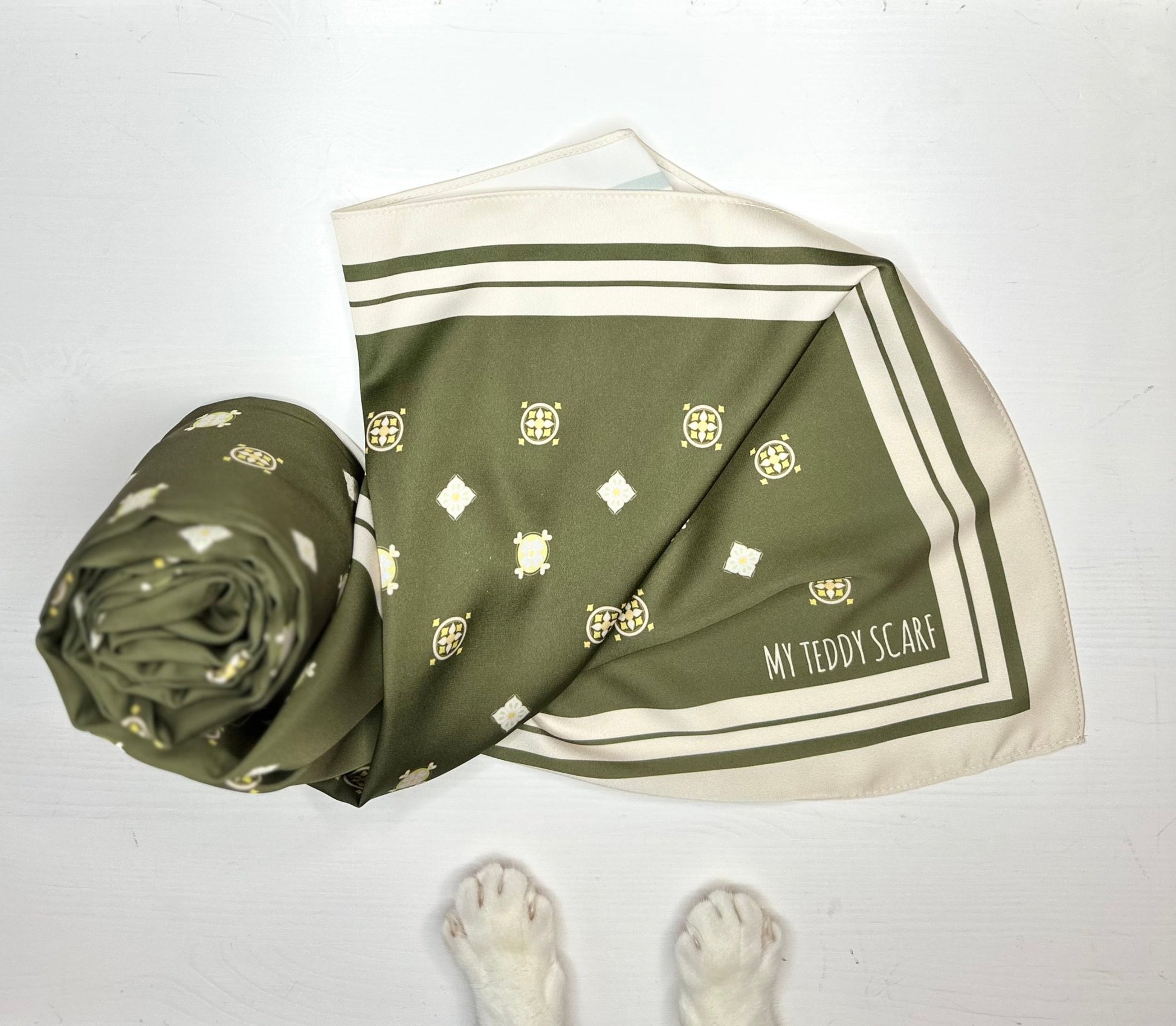 Diamond in Olive Square - MyTeddyScarf