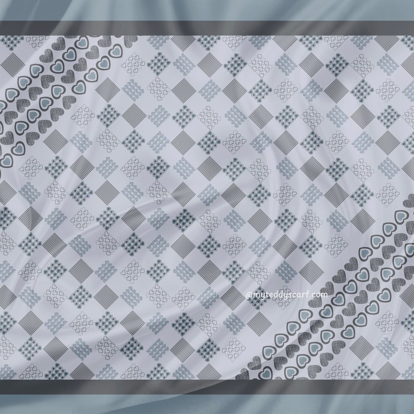 Grey Heart in shawl - MyTeddyScarf